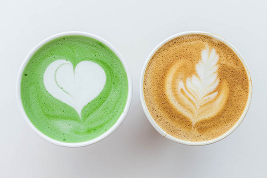 Matcha en koffie met caffeine